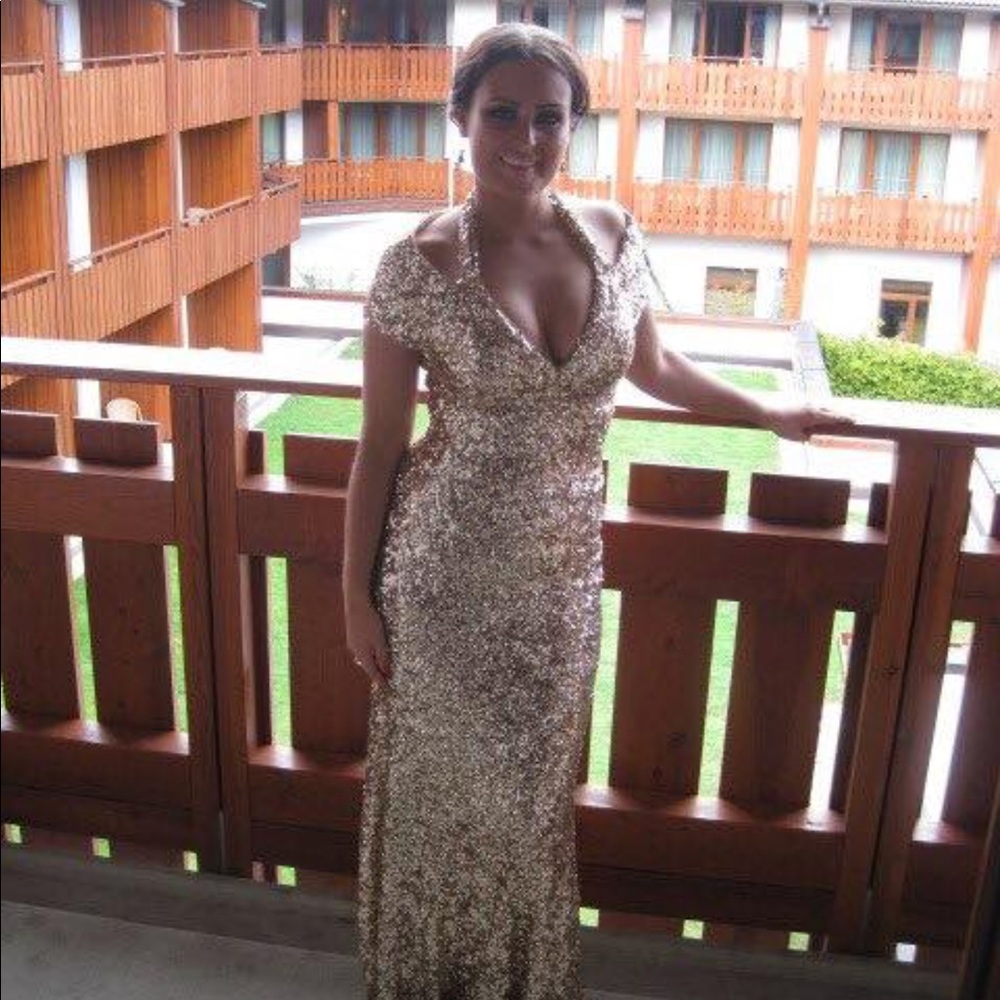 Size 4 Sherri hill gold sequin gown.